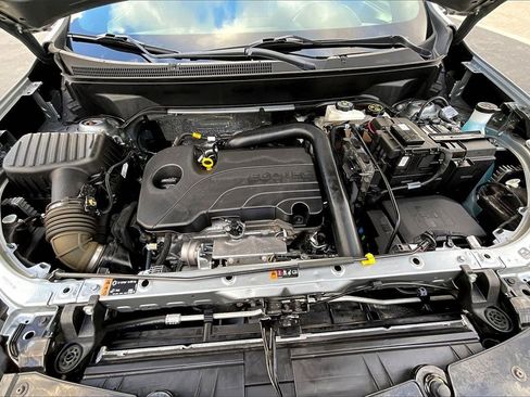 Used 2024 Chevrolet Equinox RS w/ RS Leather Package image 10