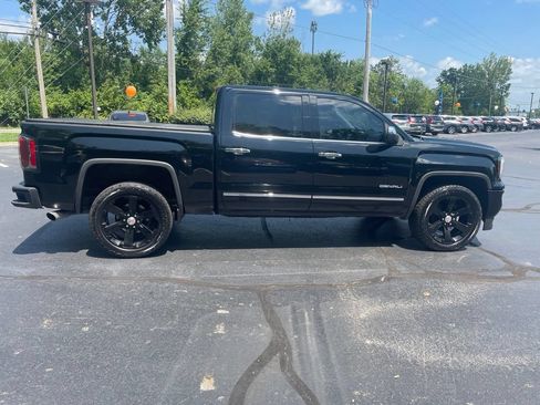 Used 2016 GMC Sierra 1500 Denali w/ Enhanced Driver Alert Package AWD/4WD image 10