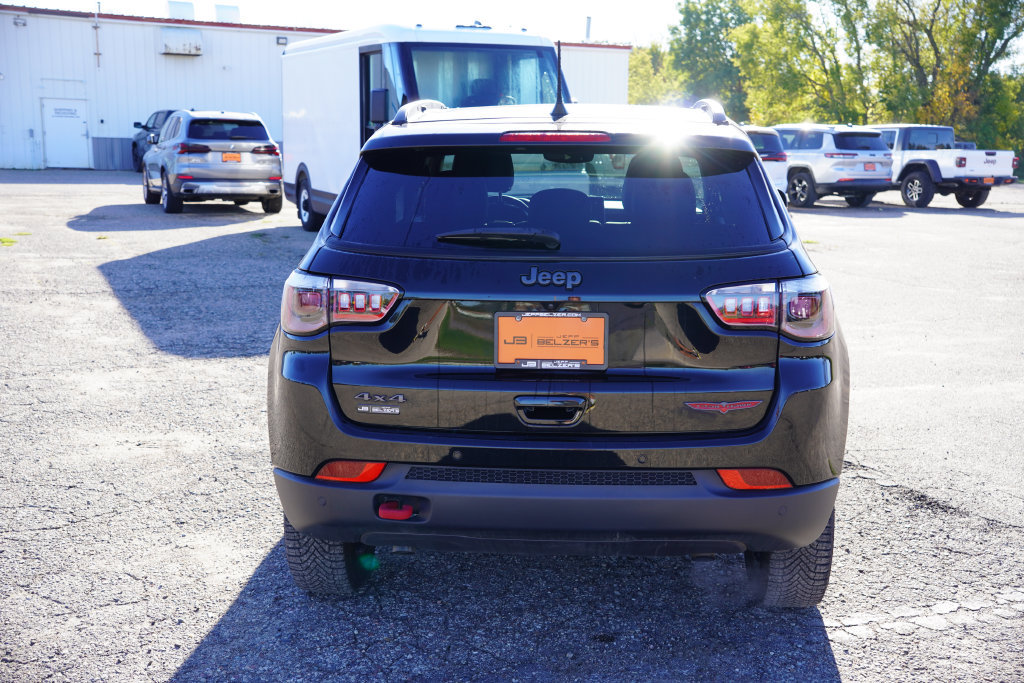 Certified 2023 Jeep Compass Trailhawk w/ Sun and Sound Group AWD/4WD image 6