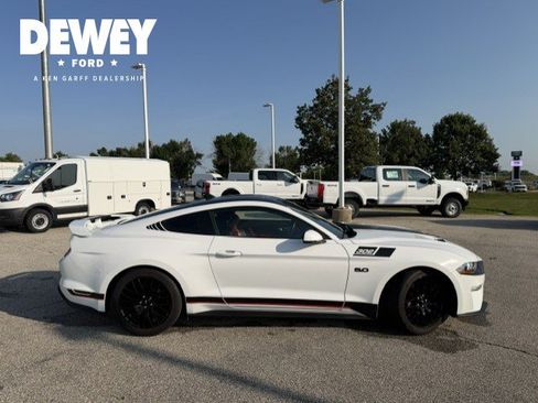 Used 2020 Ford Mustang GT Premium w/ GT Performance Package RWD image 9