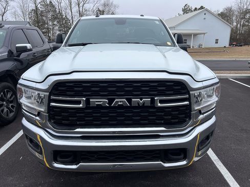 Used 2024 RAM 2500 Big Horn w/ Bed Utility Group image 11