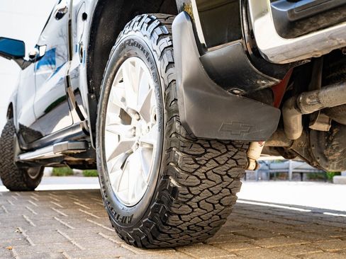 Used 2022 Chevrolet Silverado 1500 LT image 43