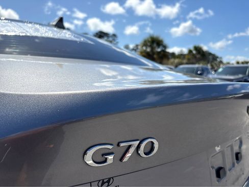 Used 2021 Genesis G70 2.0T image 24