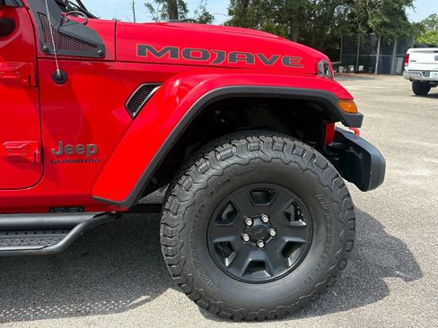 Used 2021 Jeep Gladiator Mojave AWD/4WD image 25