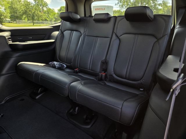 New 2026 Jeep Grand Wagoneer Limited AWD/4WD image 28