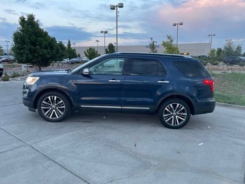 Used 2017 Ford Explorer Platinum AWD/4WD image 5