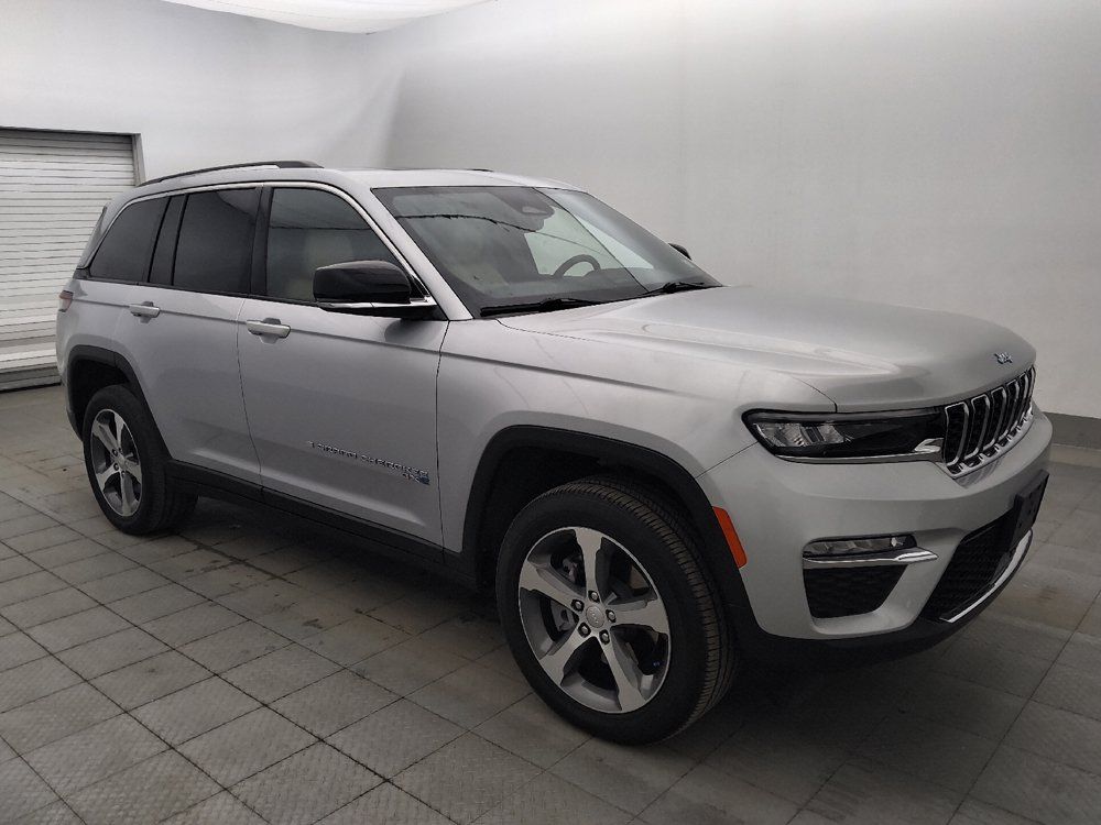 Used 2022 Jeep Grand Cherokee Limited 4xe AWD/4WD image 11