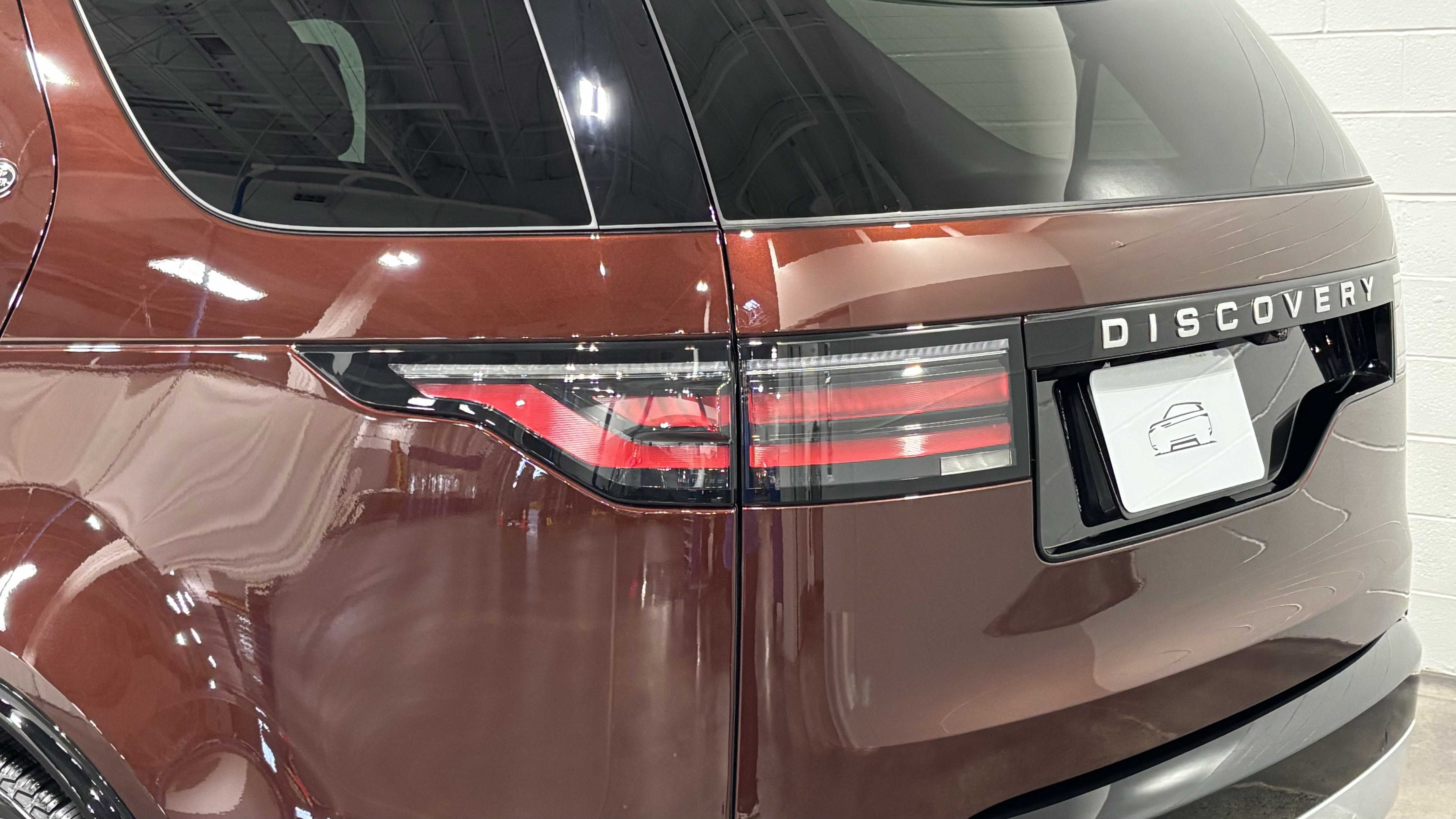 New 2026 Land Rover Discovery Limited Edition AWD/4WD image 17