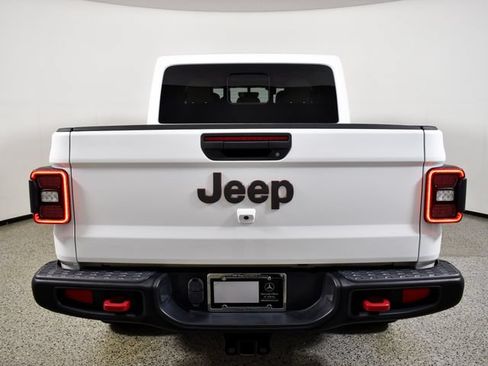 Used 2023 Jeep Gladiator Rubicon w/ LED Lighting Group AWD/4WD image 11