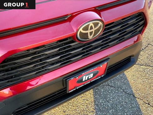 Used 2019 Toyota RAV4 LE w/ All Weather Liner Package AWD/4WD image 31