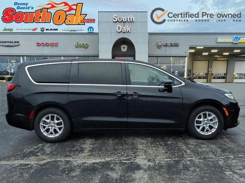 Certified 2024 Chrysler Pacifica Touring-L FWD image 2