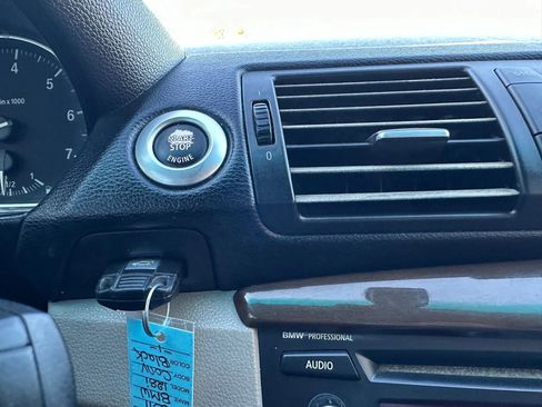 Used 2011 BMW 128i Convertible w/ Sport Pkg image 22