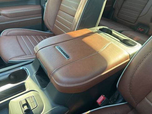 New 2025 GMC Sierra 2500 Denali Ultimate w/ Max Trailering Package AWD/4WD image 37