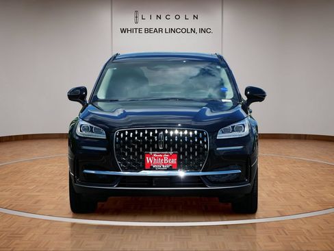 Used 2025 Lincoln Corsair Reserve w/ Equipment Group 202A AWD/4WD image 2