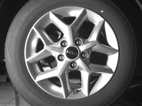 Used 2025 Kia Soul LX w/ LX Technology Package FWD image 15