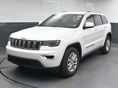 Used 2021 Jeep Grand Cherokee Laredo