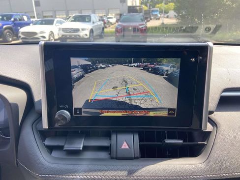 Used 2024 Toyota RAV4 LE FWD image 22
