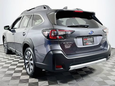 Used 2023 Subaru Outback Limited AWD/4WD image 5