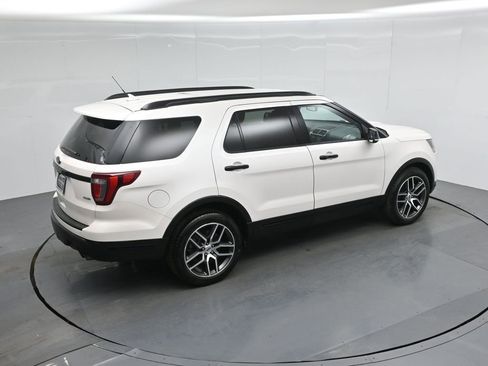 Used 2018 Ford Explorer Sport image 41