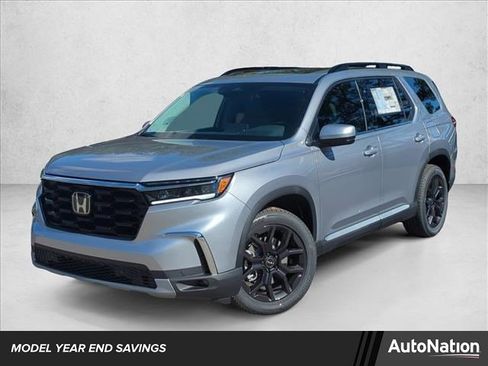 New 2025 Honda Pilot Touring image 1