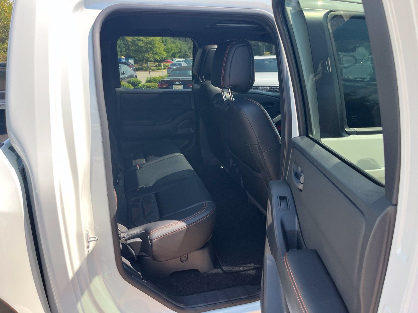 Used 2026 Nissan Frontier PRO-4X w/ Pro Premium Package AWD/4WD image 37