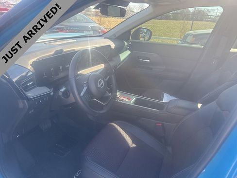 Certified 2025 Nissan Kicks SR w/ SR Premium Package image 12