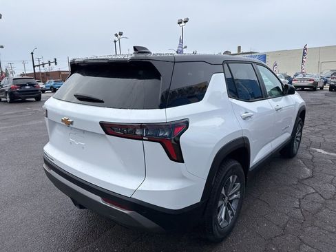 New 2026 Chevrolet Equinox LT image 10