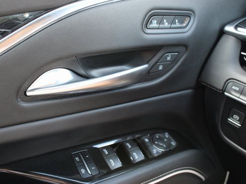 Used 2023 Cadillac Escalade ESV Sport image 14