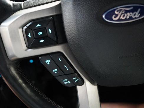 Used 2022 Ford F350 Platinum AWD/4WD image 36