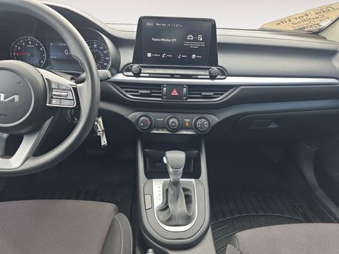 Used 2023 Kia Forte LXS image 10