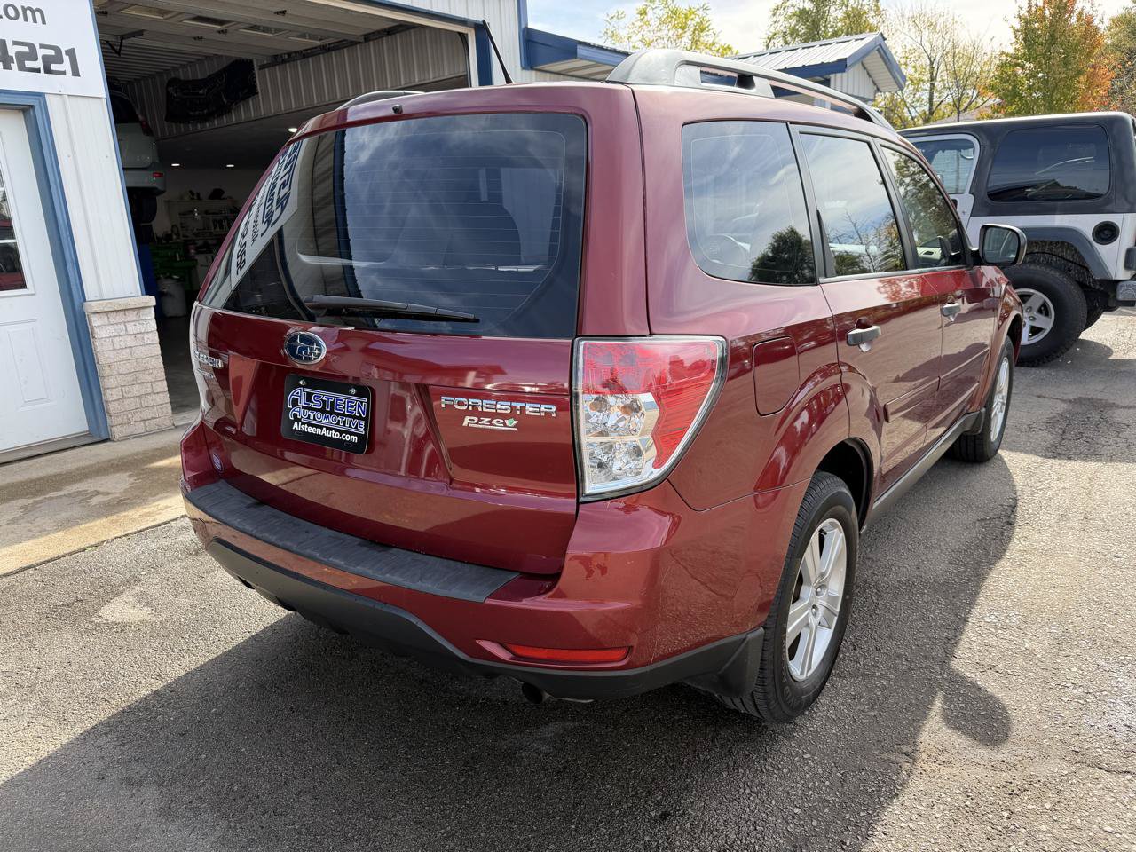 Used 2013 Subaru Forester 2.5X w/ Popular Pkg 3 AWD/4WD image 3
