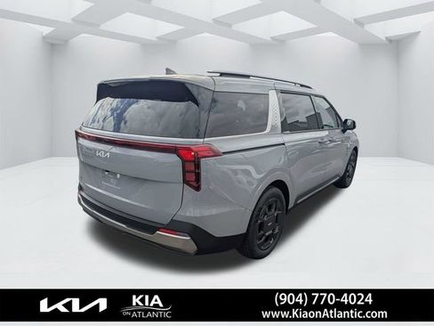 New 2026 Kia Carnival SX FWD image 3