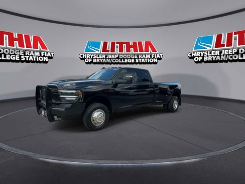 Used 2024 RAM 3500 Tradesman AWD/4WD image 4