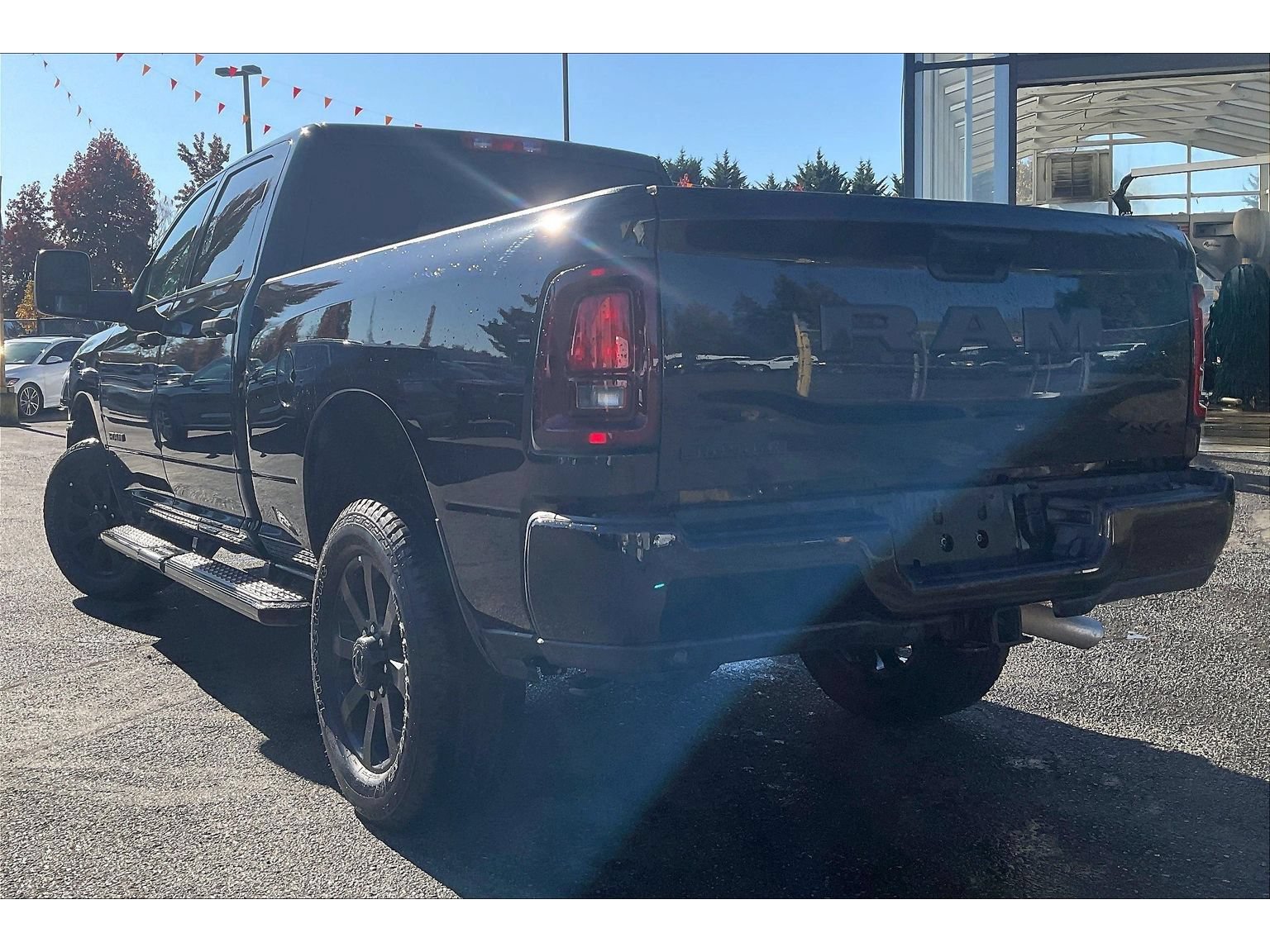 Used 2026 RAM 2500 Big Horn AWD/4WD image 3