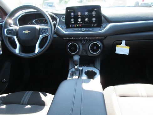 Used 2024 Chevrolet Blazer LT w/ Convenience Package FWD image 15