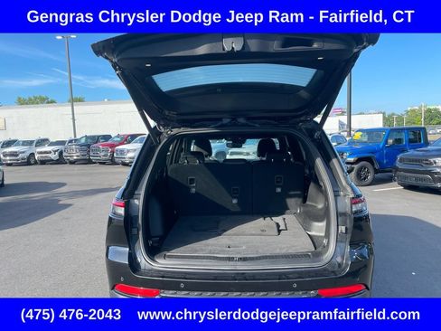 Certified 2023 Jeep Grand Cherokee Altitude AWD/4WD image 29
