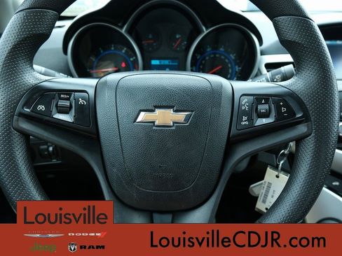 Used 2016 Chevrolet Cruze LT w/ Technology Package FWD image 16