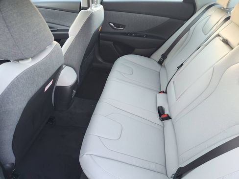 New 2026 Hyundai Elantra Limited FWD image 30