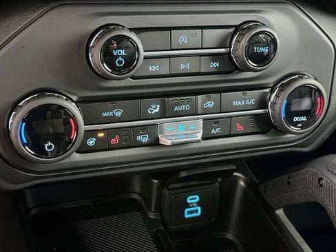 Used 2025 Ford Bronco Badlands w/ Sasquatch Package AWD/4WD image 21