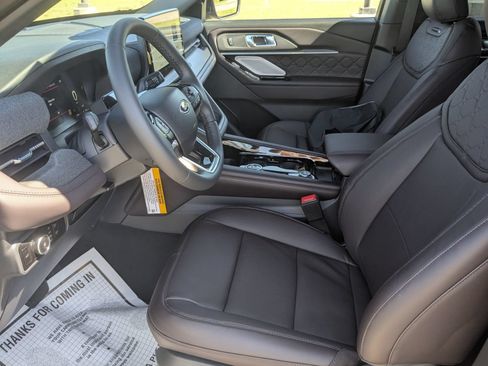 New 2026 Ford Explorer Platinum w/ LUX Leather Package AWD/4WD image 13