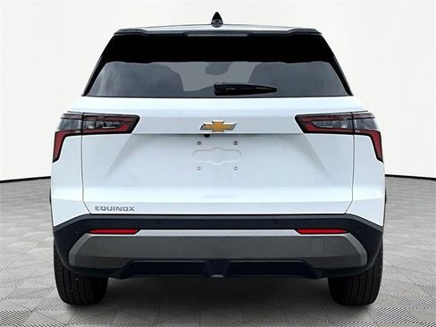 New 2026 Chevrolet Equinox LT image 5