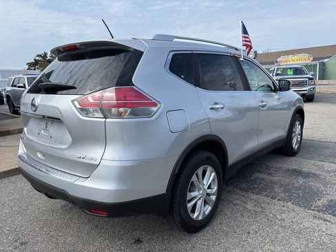 Used 2016 Nissan Rogue SV AWD/4WD image 9