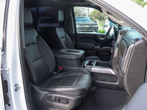 Used 2022 Chevrolet Silverado 2500 LTZ w/ LTZ Plus Package AWD/4WD image 46