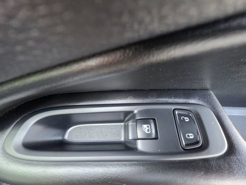 Used 2021 Jeep Compass Latitude AWD/4WD image 9