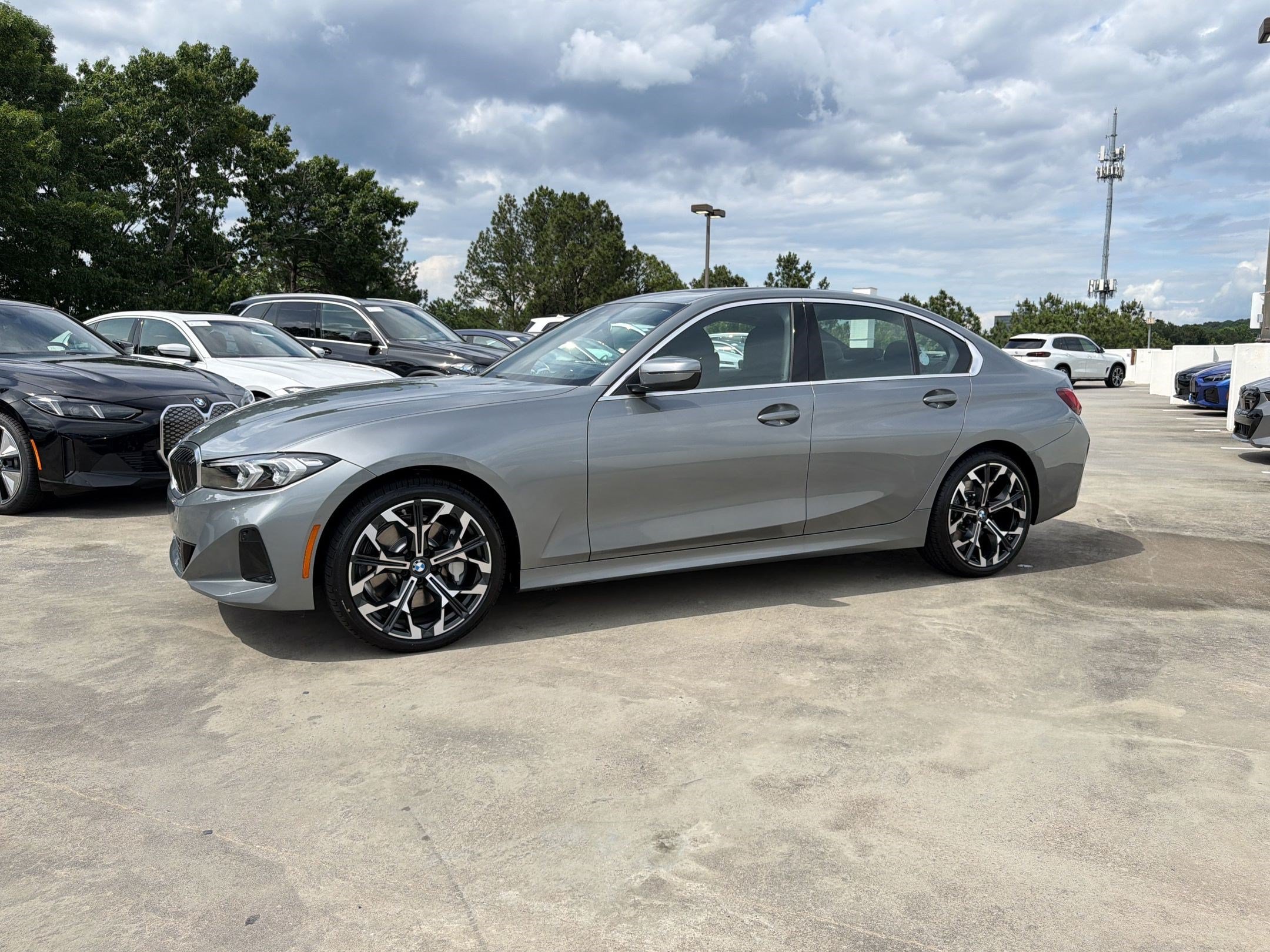 Used 2026 BMW 330i Sedan w/ Convenience Package RWD image 20