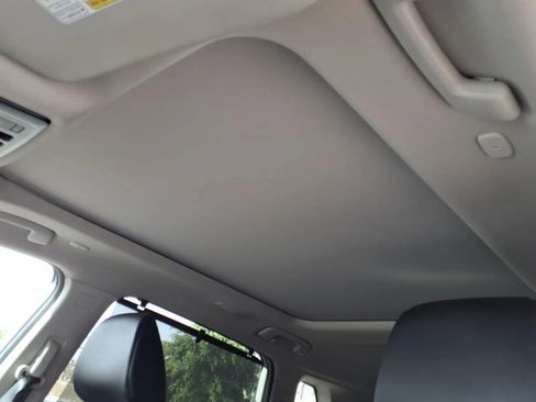 Used 2023 Nissan Rogue SV w/ SV Premium B Package FWD image 16