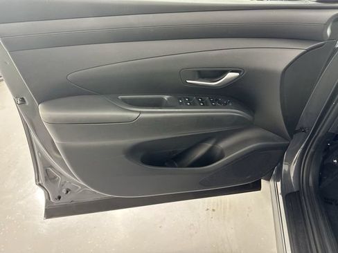 Used 2025 Hyundai Tucson SE AWD/4WD image 19