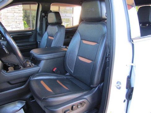 Used 2023 GMC Sierra 1500 AT4 w/ Technology Package image 16