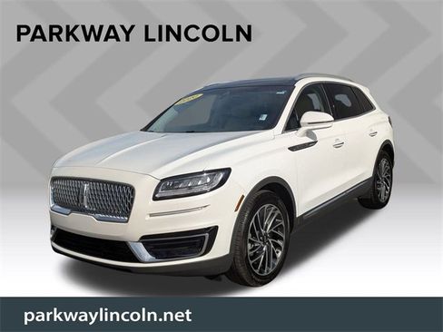 Used 2020 Lincoln Nautilus Reserve image 1