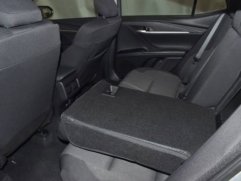 Used 2025 Toyota Camry LE image 31